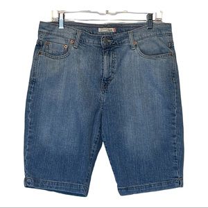 Ladies Levi’s 515 shorts Size 14M